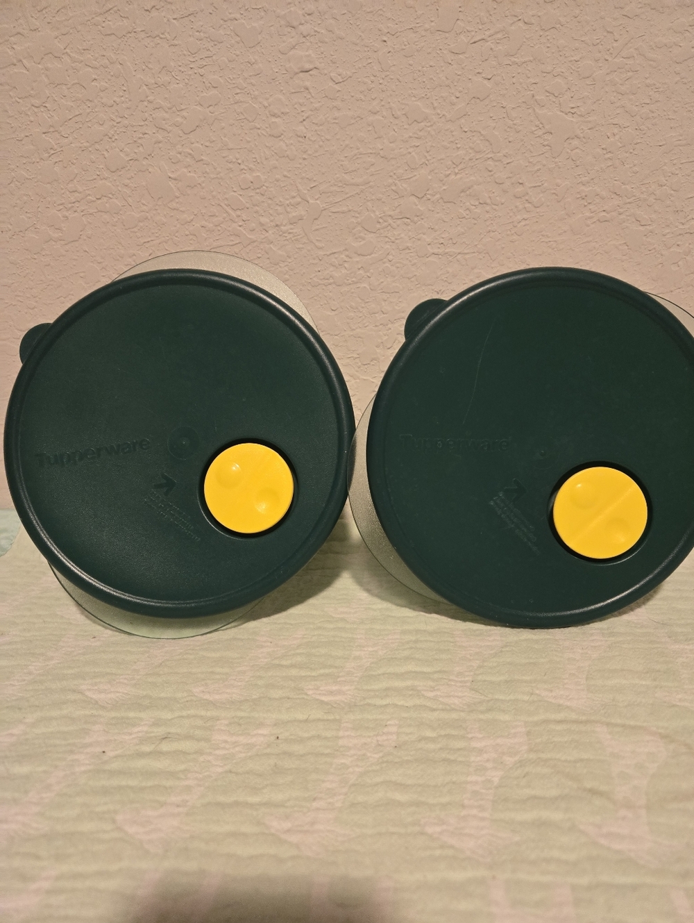 Tupperware Rock N Serve Vent Cap 2L 8.5 Cups Set Of 2.
